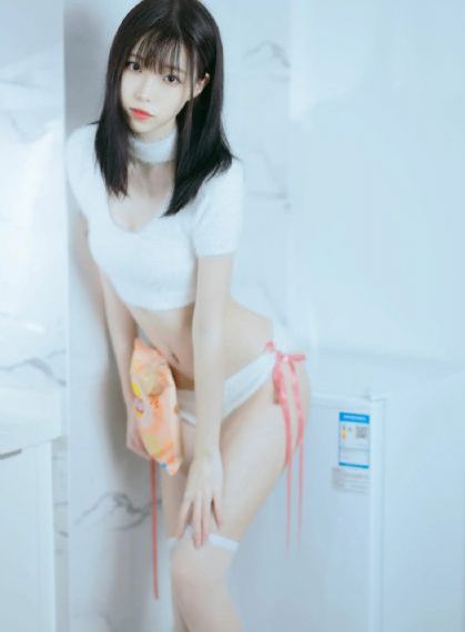 《教室里的激情》电影_1080高清视频观看